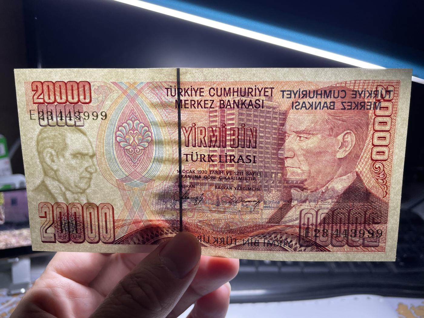 2024年集古藏今外币拍卖第七期-第10场—（总第70拍）-纸币专场，本场拍完结算发货，本期寄存的2-3天内完成发货，再进行下一期拍卖，本期拍卖数量最多者赠老扑克一副 1970年土耳其20000里拉999豹子号