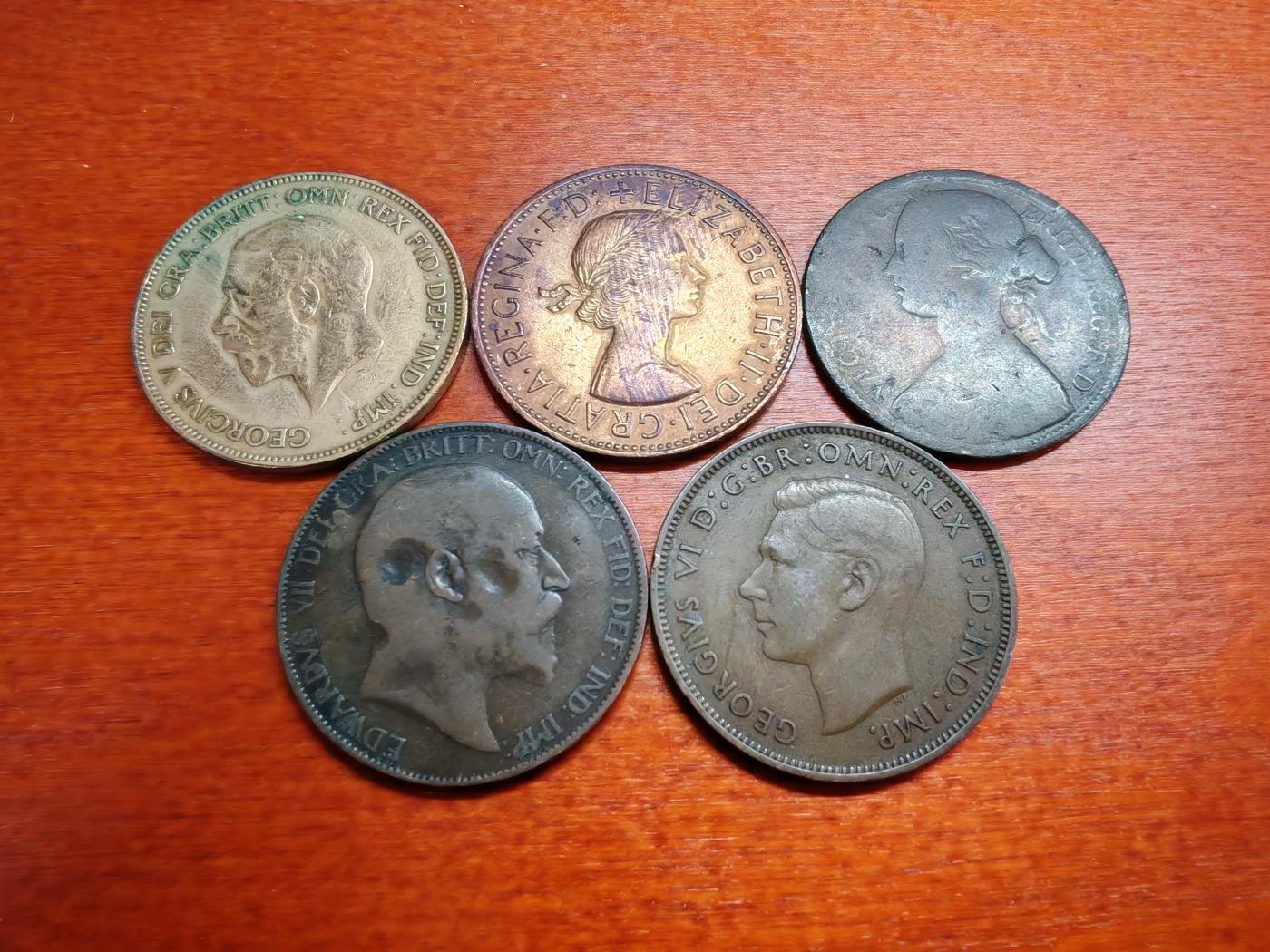 长老汇龙年散币拍卖第一场 1861-1967英国五世同堂1便士大铜币，5枚，流通品如图