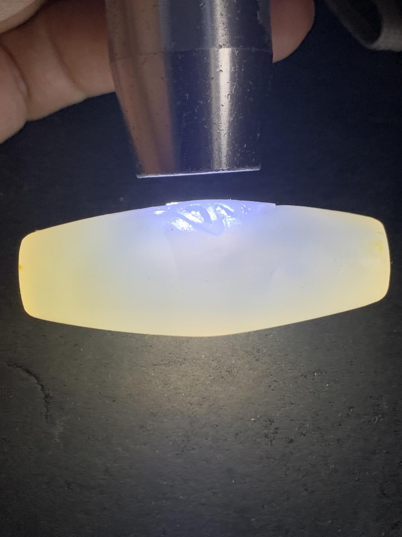 精美高玉化海洋玉髓手工雕刻佛字大桶珠一个