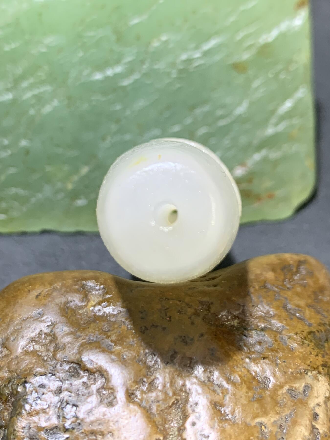 精美高玉化海洋玉髓手工雕刻佛字大桶珠一个