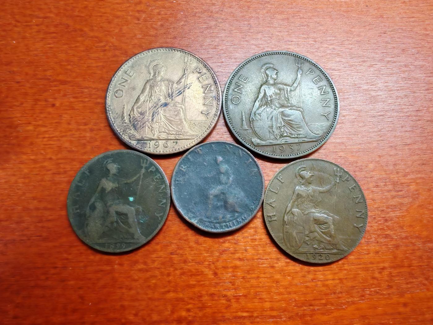 长老汇龙年散币拍卖第一场 1799-1967英国五王1便士大铜币+1/2便士铜币+乔治三世1法新铜币，5枚，流通品如图