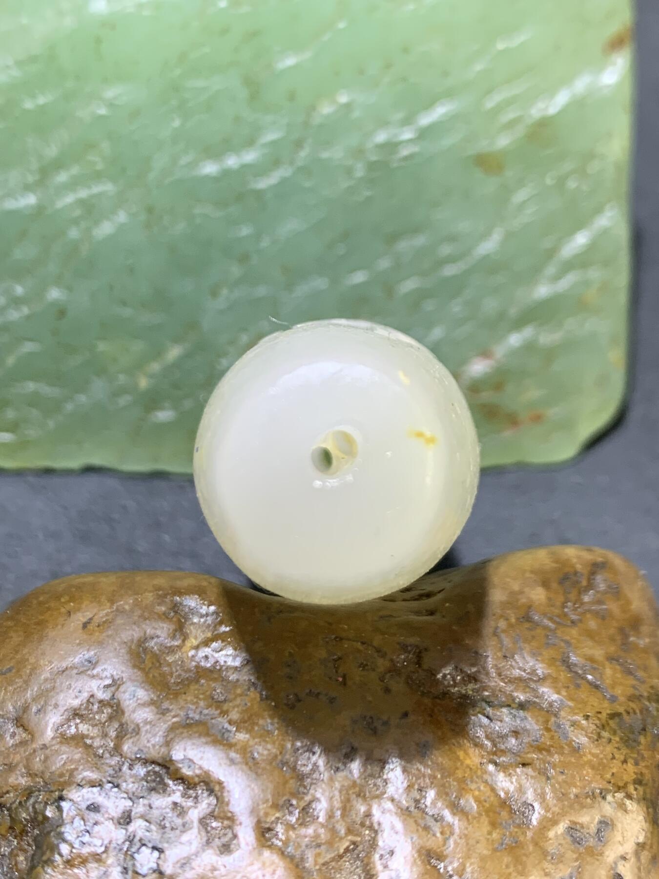 精美高玉化海洋玉髓手工雕刻佛字大桶珠一个