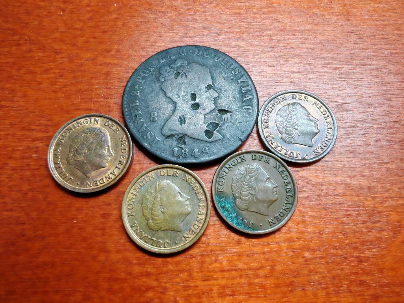 长老汇龙年散币拍卖第一场 1848-1979西班牙、荷兰铜币，5枚，其中西班牙伊莎贝拉二世8马拉维第铜币有戳记，JA厂标