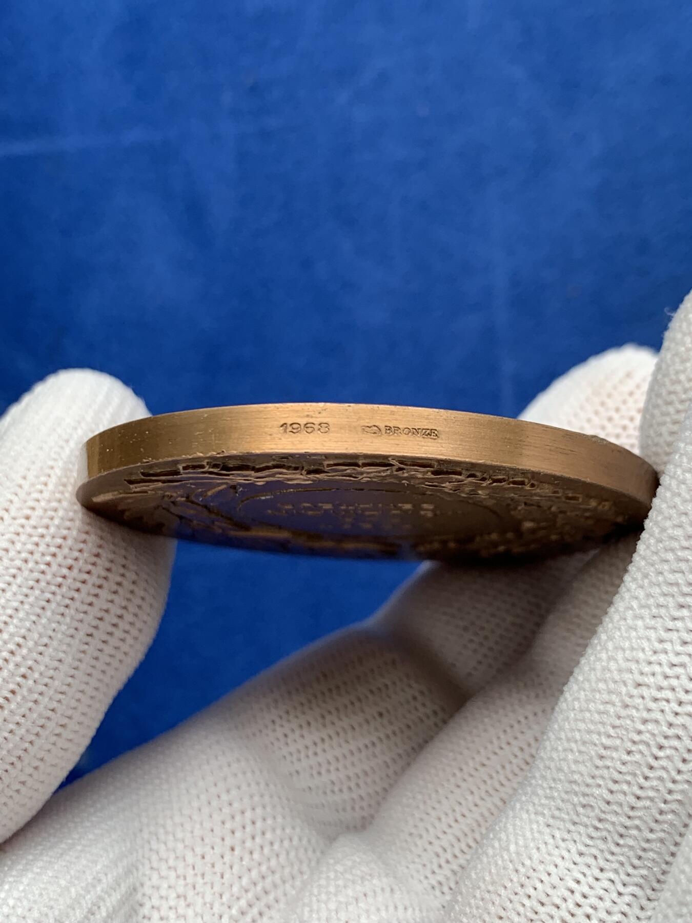 《竞宝斋》第274场- 周日，周一，周二  3场连拍 （全场包邮） 法国由Jamain参议员先生提出的铜质奖章 65.8克 50.2mm