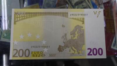 【世界钱币】精选微拍第109期暨2024年第20期  新到部分硬货(群里选剩) - 2002年欧盟200 三签Z冠比利时 全新绝品无47尾号3031