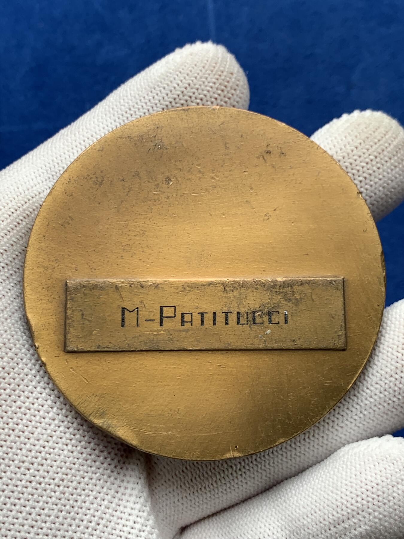 《竞宝斋》第274场- 周日，周一，周二  3场连拍 （全场包邮） 法国空军学校指挥部铜章 117.2克 60.7mm