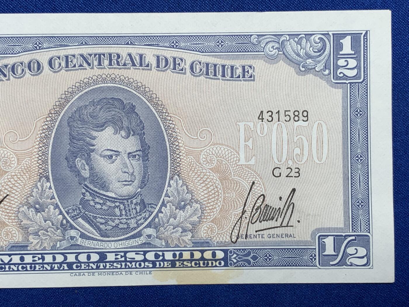 《竞宝斋》第274场- 周日，周一，周二  3场连拍 （全场包邮） 智利 1/2 埃斯库多 纸币 年份看不明白