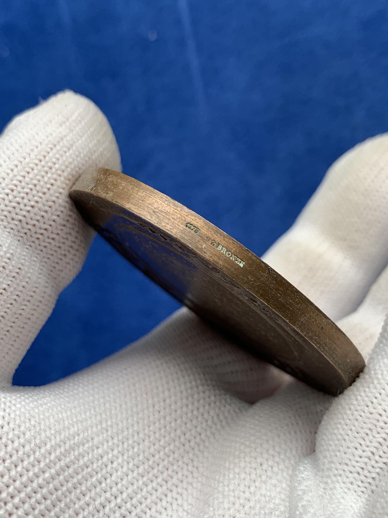 《竞宝斋》第274场- 周日，周一，周二  3场连拍 （全场包邮） 法国巴黎市铜章 64克 49.6mm