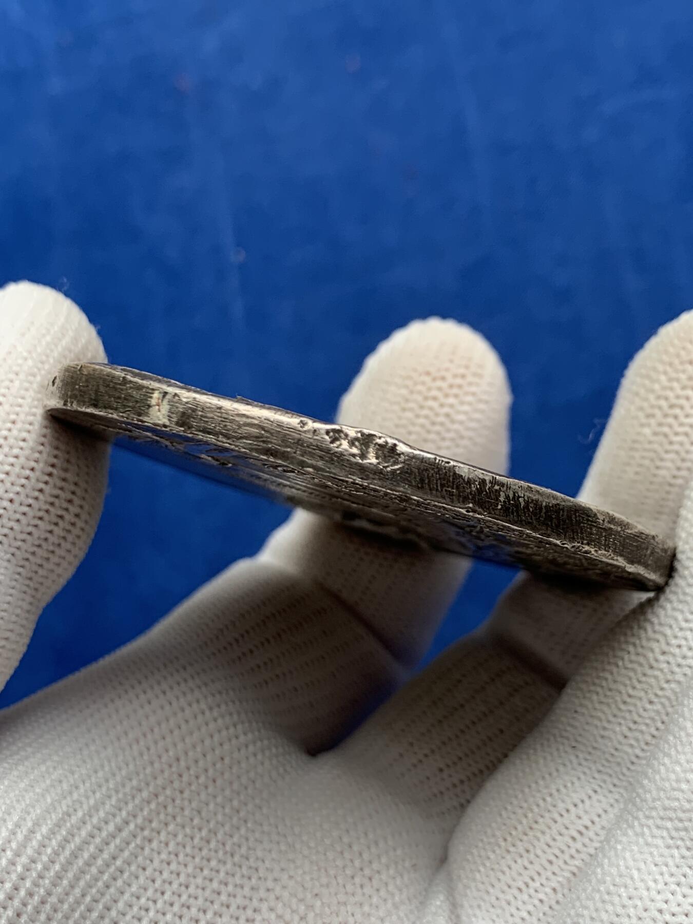 《竞宝斋》第274场- 周日，周一，周二  3场连拍 （全场包邮） 法国里昂展览会镀银铜章 107克 60mm