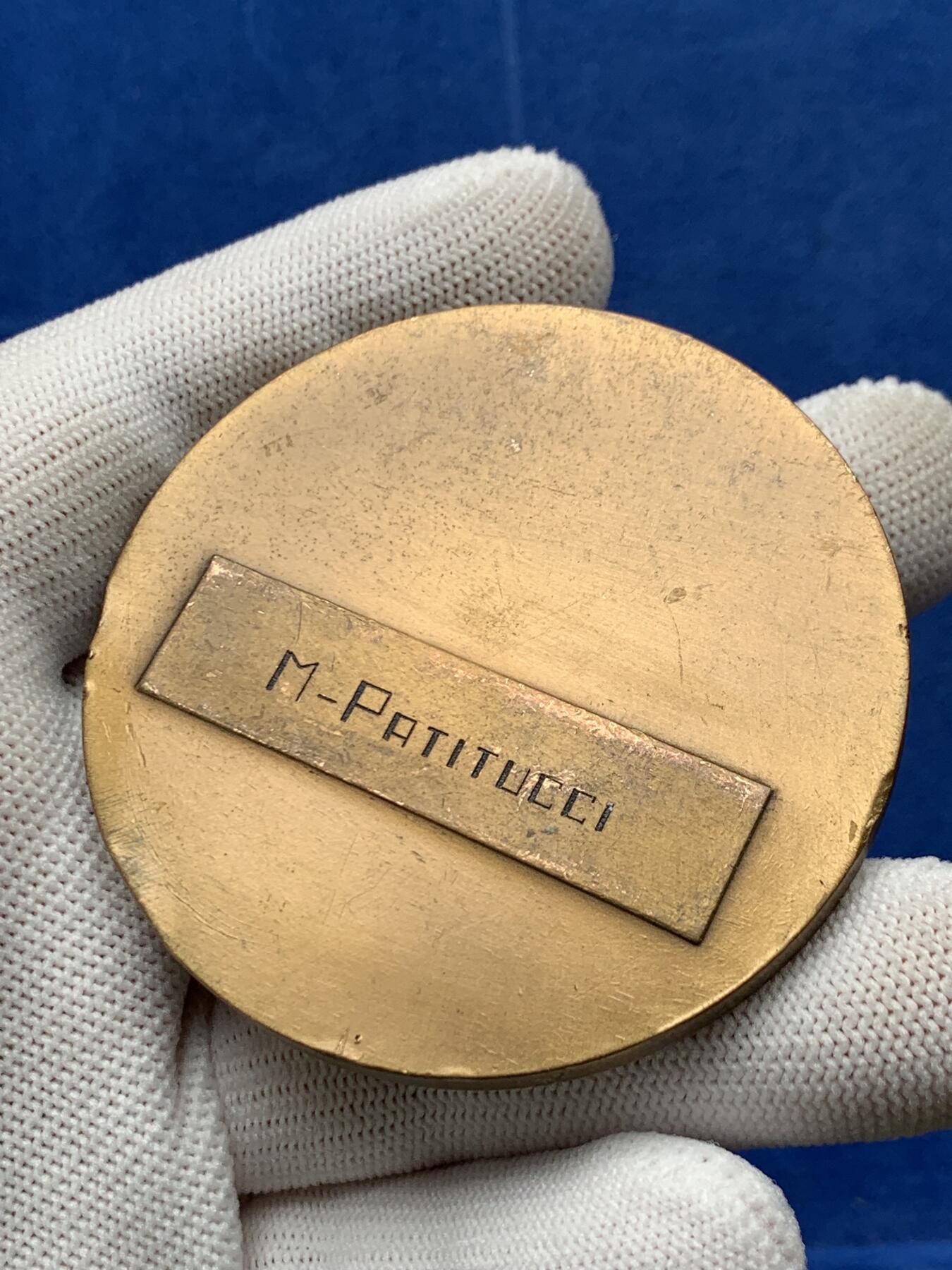 《竞宝斋》第274场- 周日，周一，周二  3场连拍 （全场包邮） 法国空军学校指挥部铜章 117.2克 60.7mm