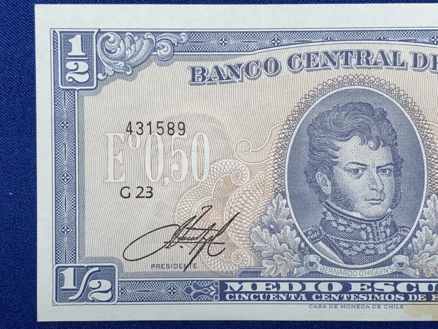 《竞宝斋》第274场- 周日，周一，周二  3场连拍 （全场包邮） 智利 1/2 埃斯库多 纸币 年份看不明白