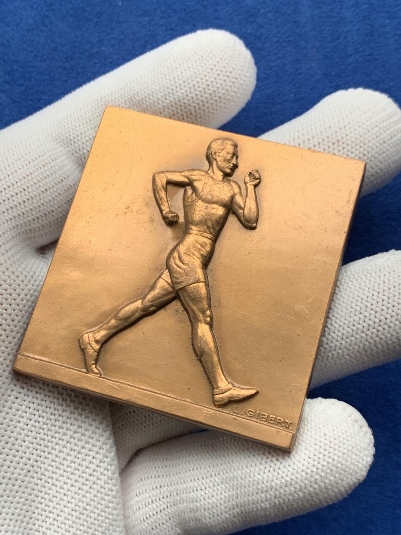 《竞宝斋》第274场- 周日，周一，周二  3场连拍 （全场包邮） 法国运动会铜章 92.4克 51.2*53.6mm