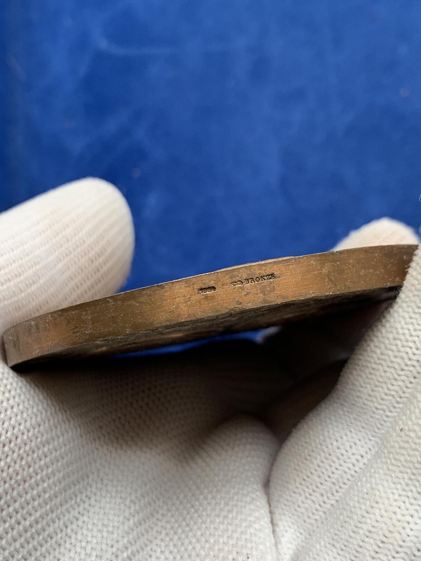 《竞宝斋》第274场- 周日，周一，周二  3场连拍 （全场包邮） 法国波尔多集邮展览会铜章 186.3克 67.8mm