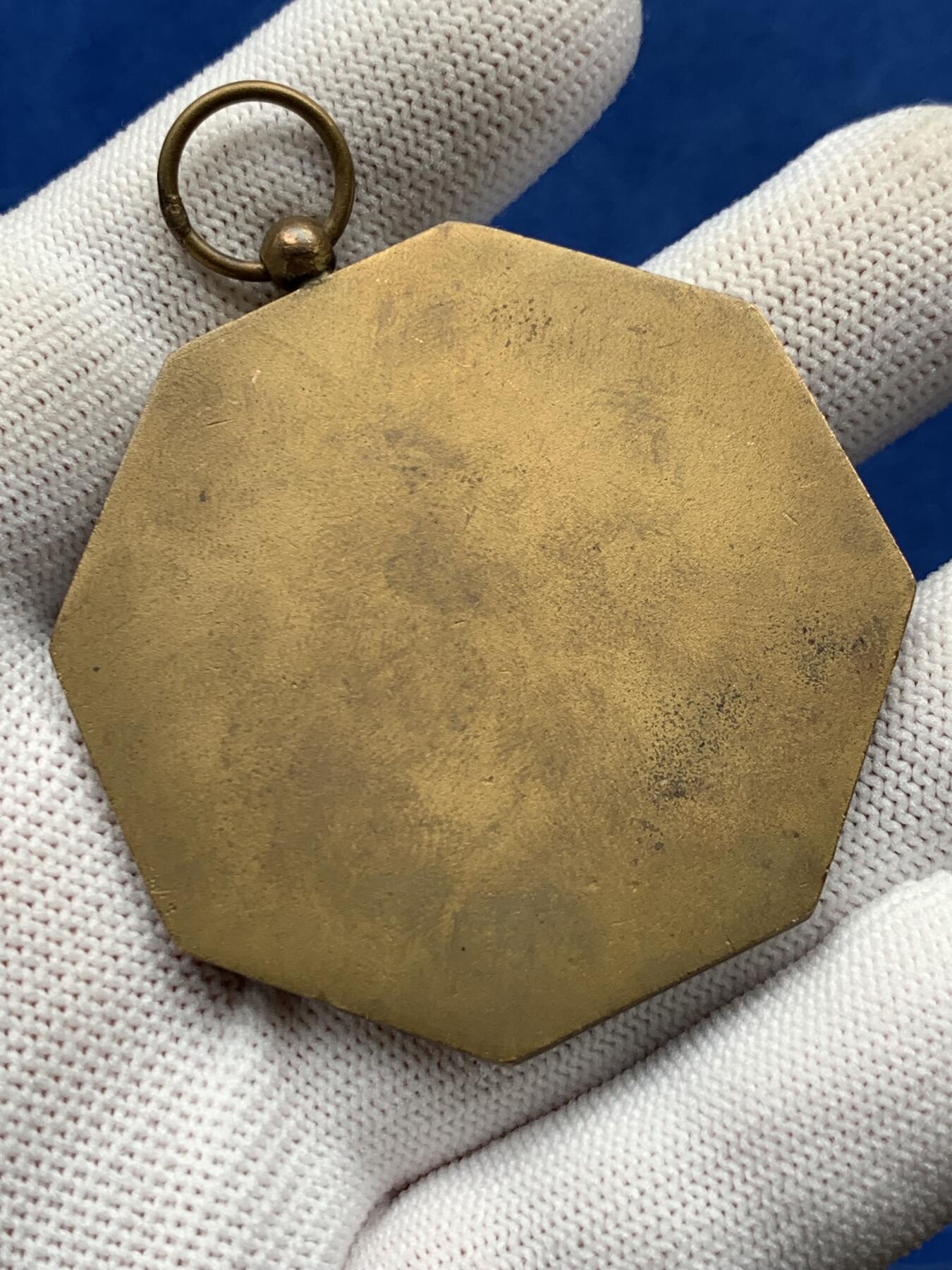 《竞宝斋》第274场- 周日，周一，周二  3场连拍 （全场包邮） 法国双杠比赛铜章 56.6克 50.2mm