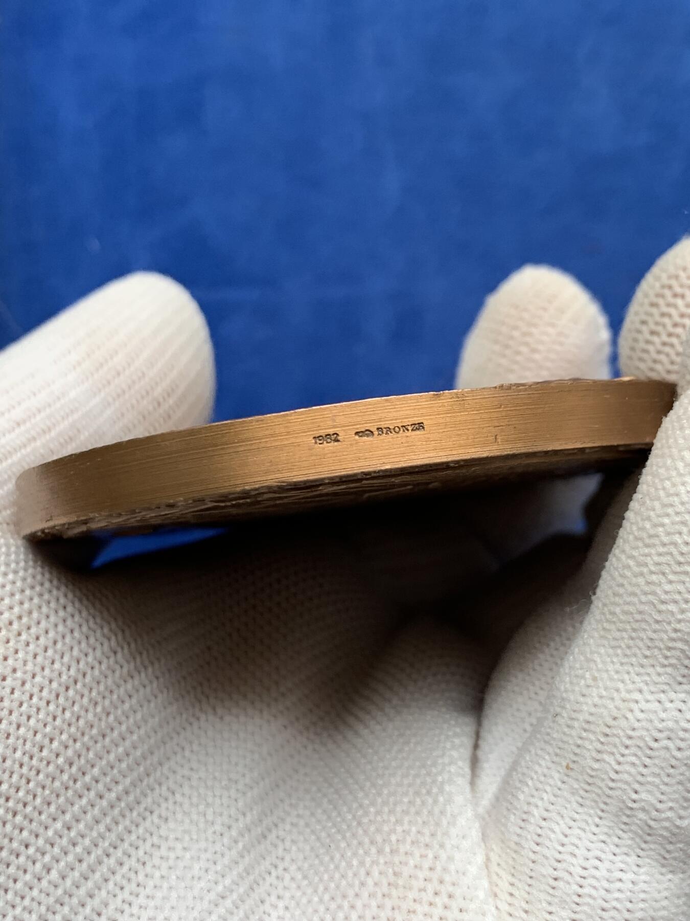 《竞宝斋》第274场- 周日，周一，周二  3场连拍 （全场包邮） 法国巴斯特尔工商会铜章 187.4克 67.8mm