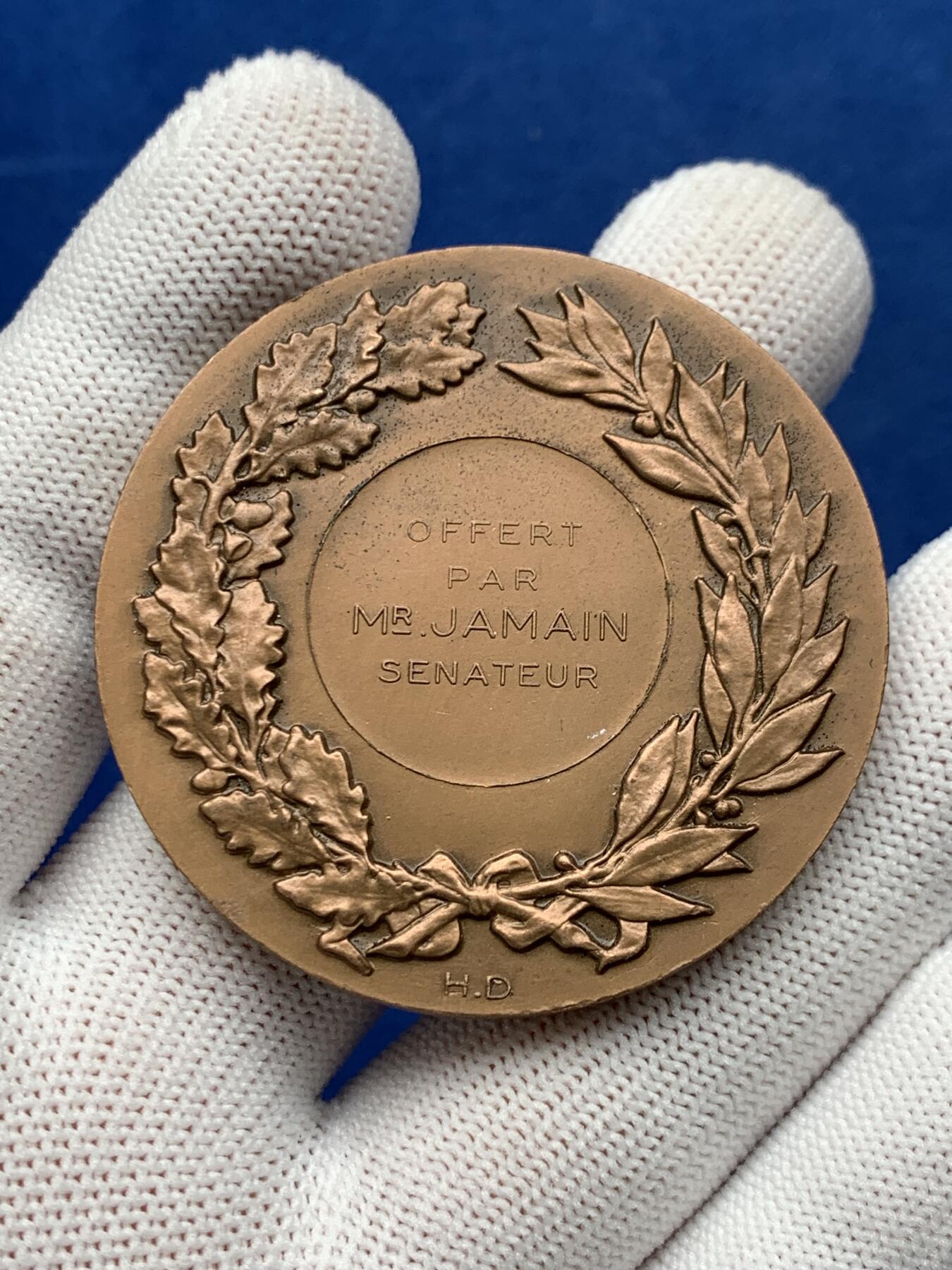 《竞宝斋》第274场- 周日，周一，周二  3场连拍 （全场包邮） 法国由Jamain参议员先生提出的铜质奖章 65.8克 50.2mm