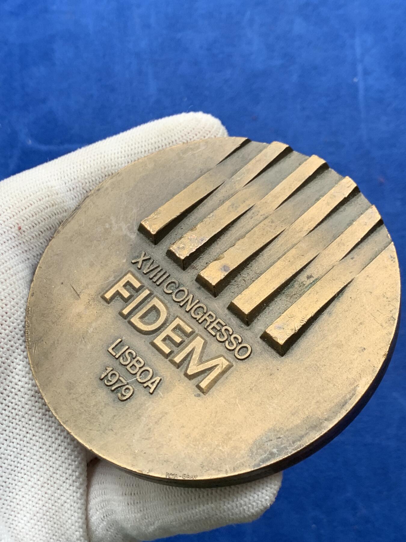 《竞宝斋》第274场- 周日，周一，周二  3场连拍 （全场包邮） 葡萄牙里斯本展览铜章 268克 78.3mm