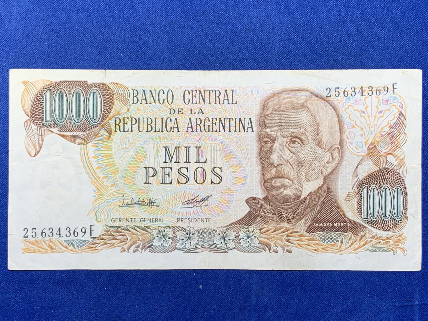 《竞宝斋》第274场- 周日，周一，周二  3场连拍 （全场包邮） 阿根廷 1976-83年1000比索 纸币