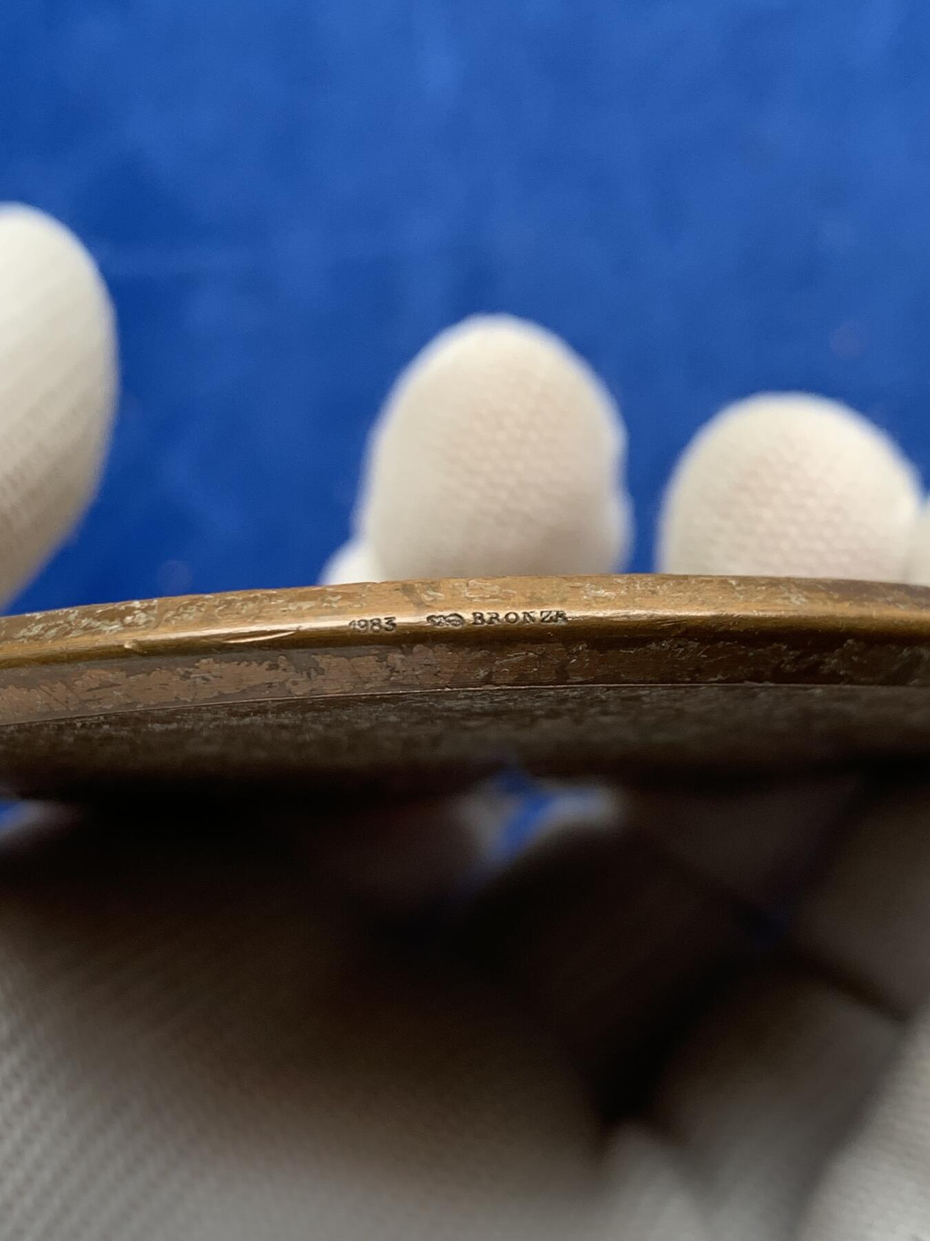 《竞宝斋》第274场- 周日，周一，周二  3场连拍 （全场包邮） 阿尔及利亚埃奇-切利夫市铜章 188.4克 75mm