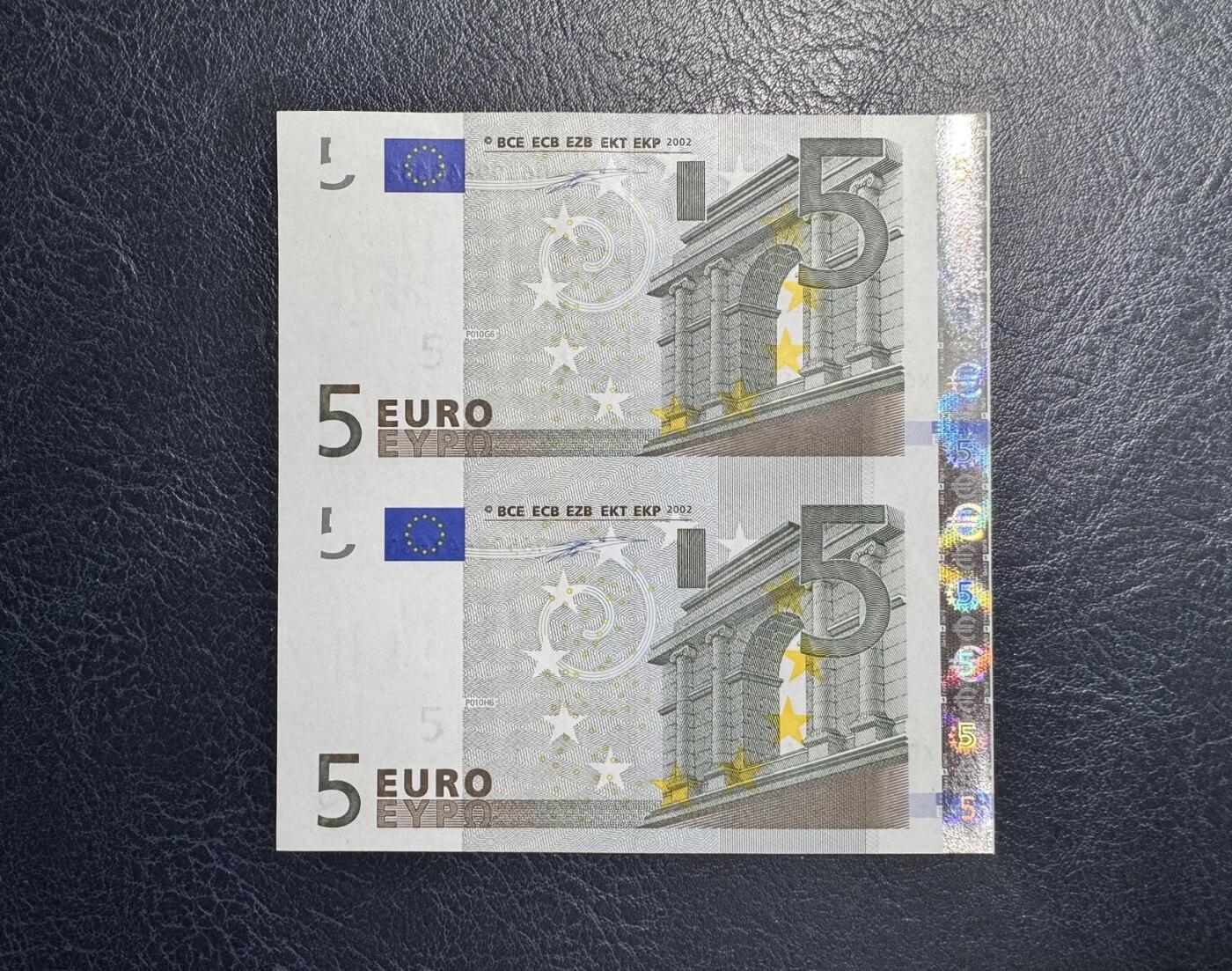 收藏联盟Quantum Auction 第349期拍卖  欧盟国家德国2002年5元两联体 品相UNC 角微瑕 稀少第一签