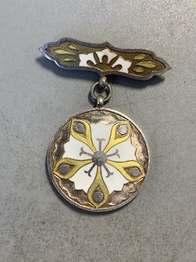 远东徽章小铺第十期5月31日晚上九点结束 - 纯银济生会金叶特别会员