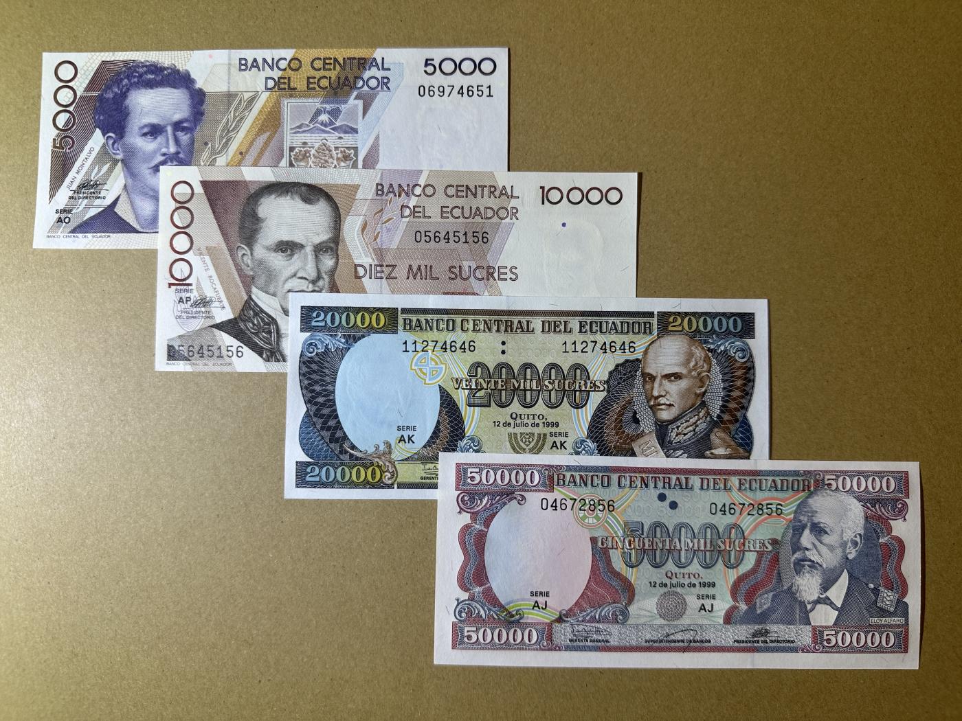 《张总收藏》152期-海外套币超精品场 厄瓜多尔5000-50000苏克雷4张 UNC 1999年版全套