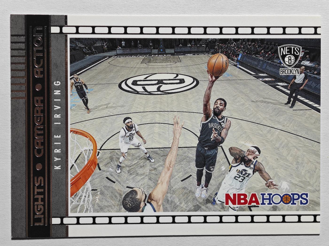 【德藏】 卡牌拍卖第13期【无每件最低收费❗️】  NBA 2021-22年 PANINI Chronicles 篮网 凯里·欧文 特卡 (本卡包装为全新：卡膜、卡夹、卡夹膜)