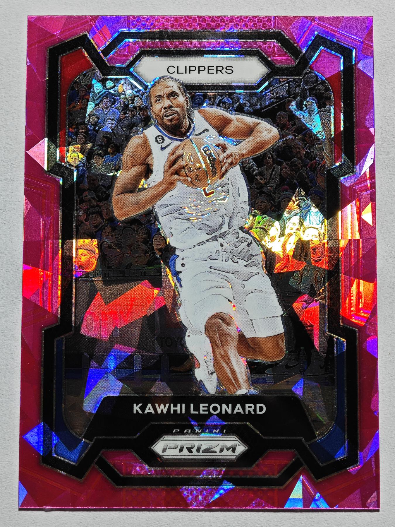 【德藏】 卡牌拍卖第13期【无每件最低收费❗️】 NBA 2023-24 PANINI PRIZM 快船 科怀·伦纳德 粉碎冰折 (本卡包装为全新：卡膜、卡夹、卡夹膜)