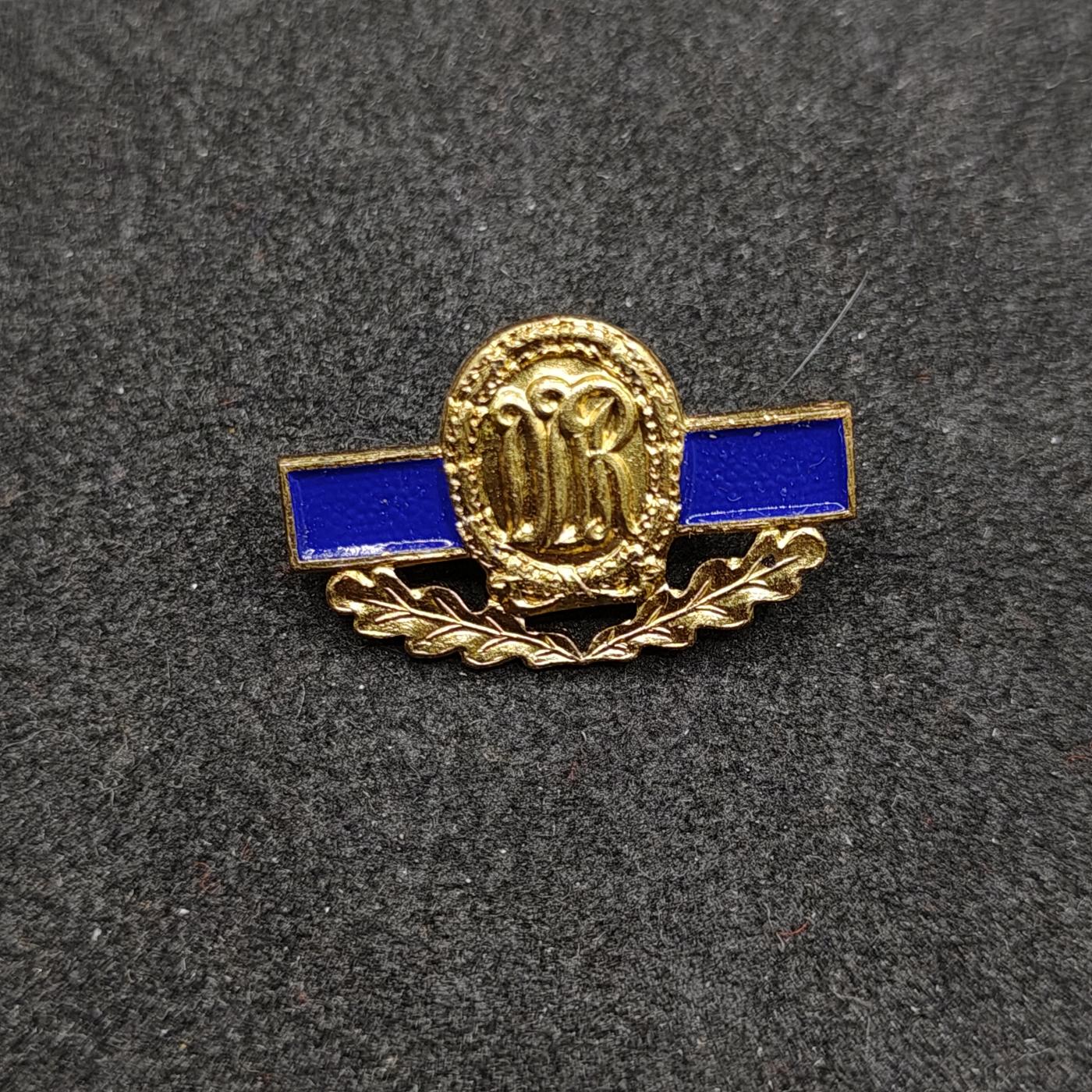 全场0元起拍 第161期 咸鱼国勋章拍卖专场 6月2日（周日）下午6：00开始 东德特等体能章