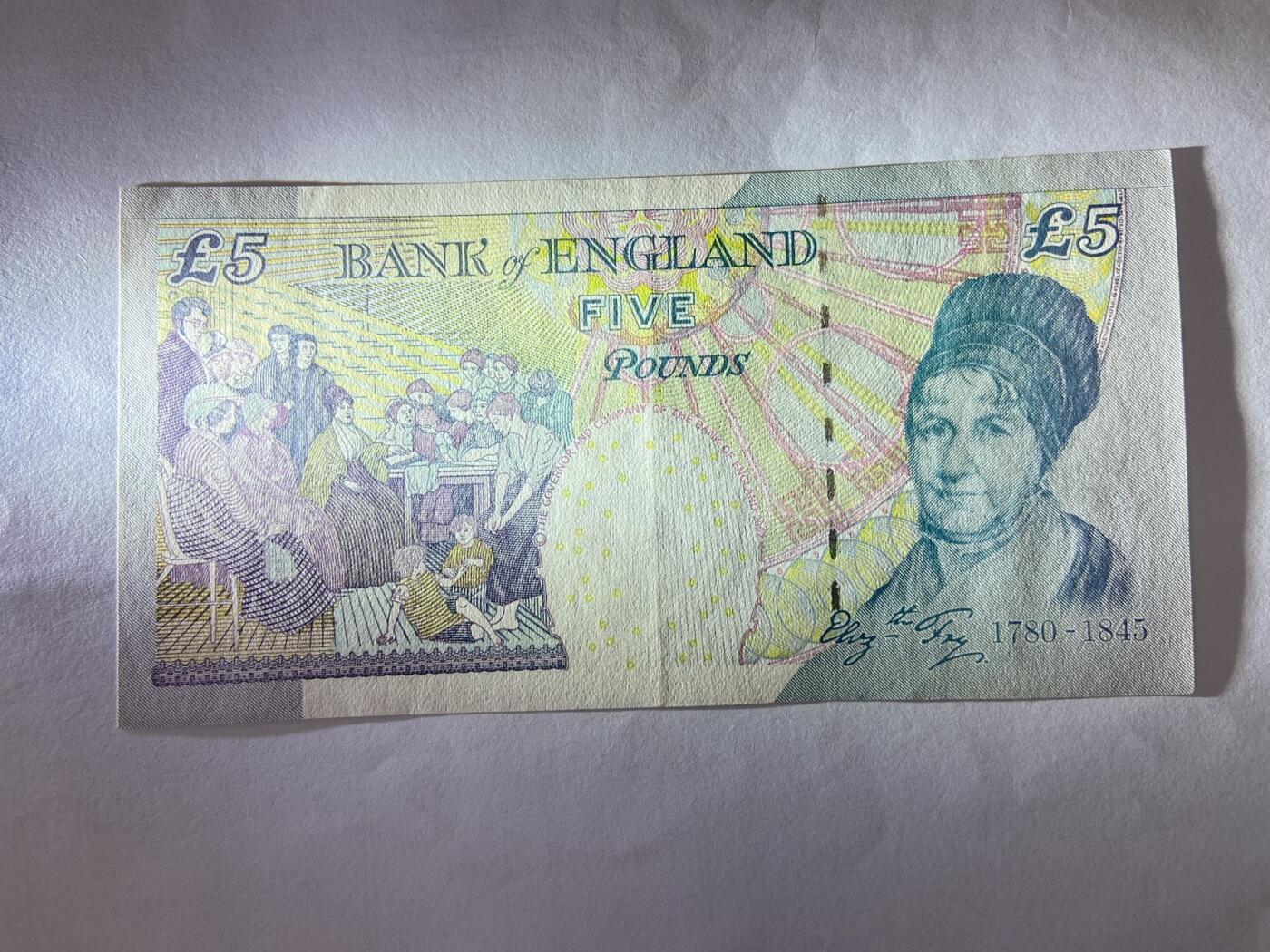 【炜奕收藏】裸钞专场第5期 【MD10675326】英国E序列再版5磅，AUC品相