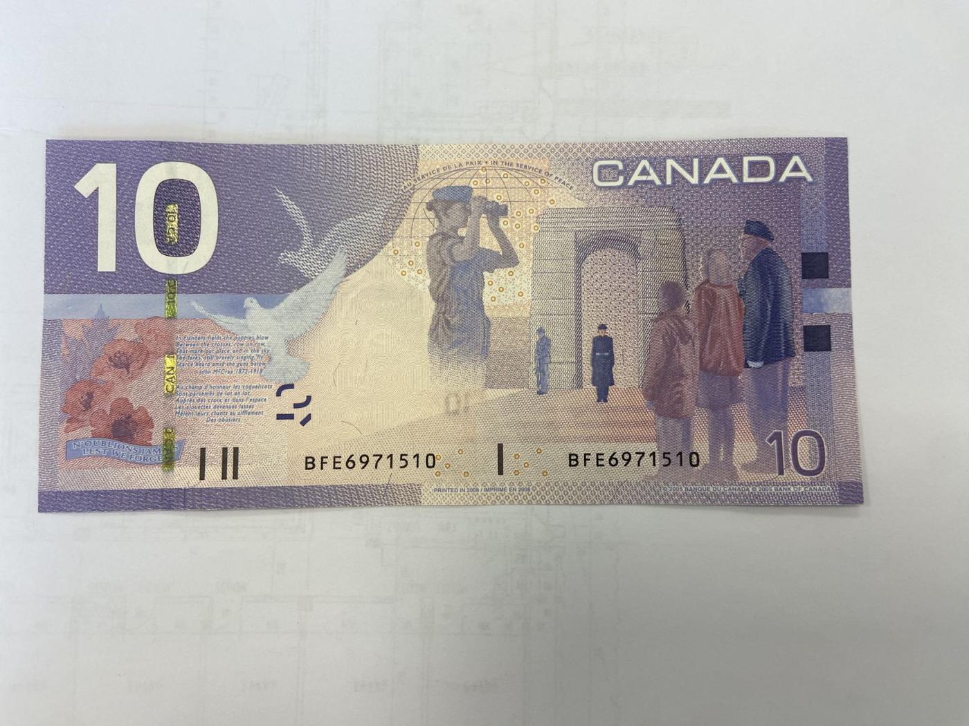【炜奕收藏】裸钞专场第5期 【BFE6971510】加拿大旅版10元纸币，全息条版，UNC品相