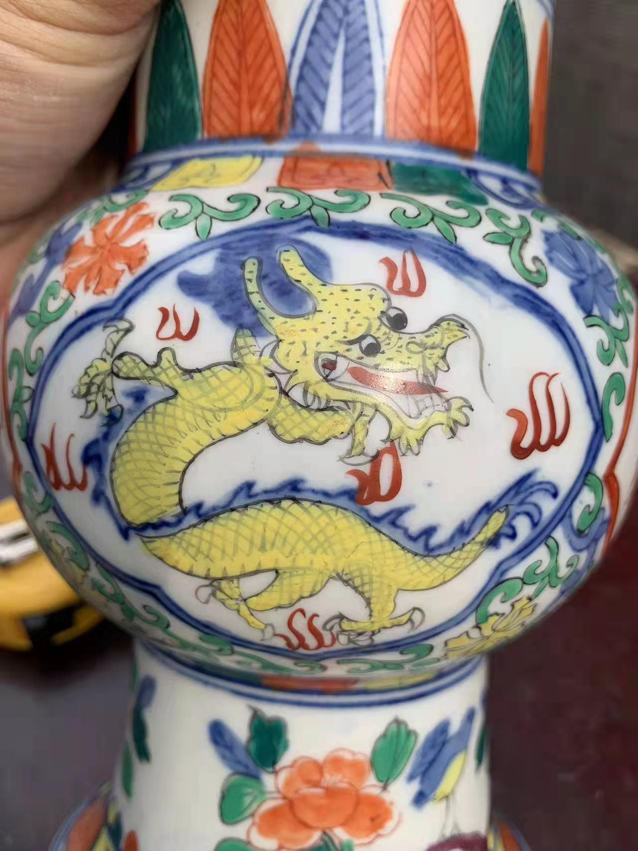 创汇时期手绘斗彩花觚，全美品，收藏摆放档次极高