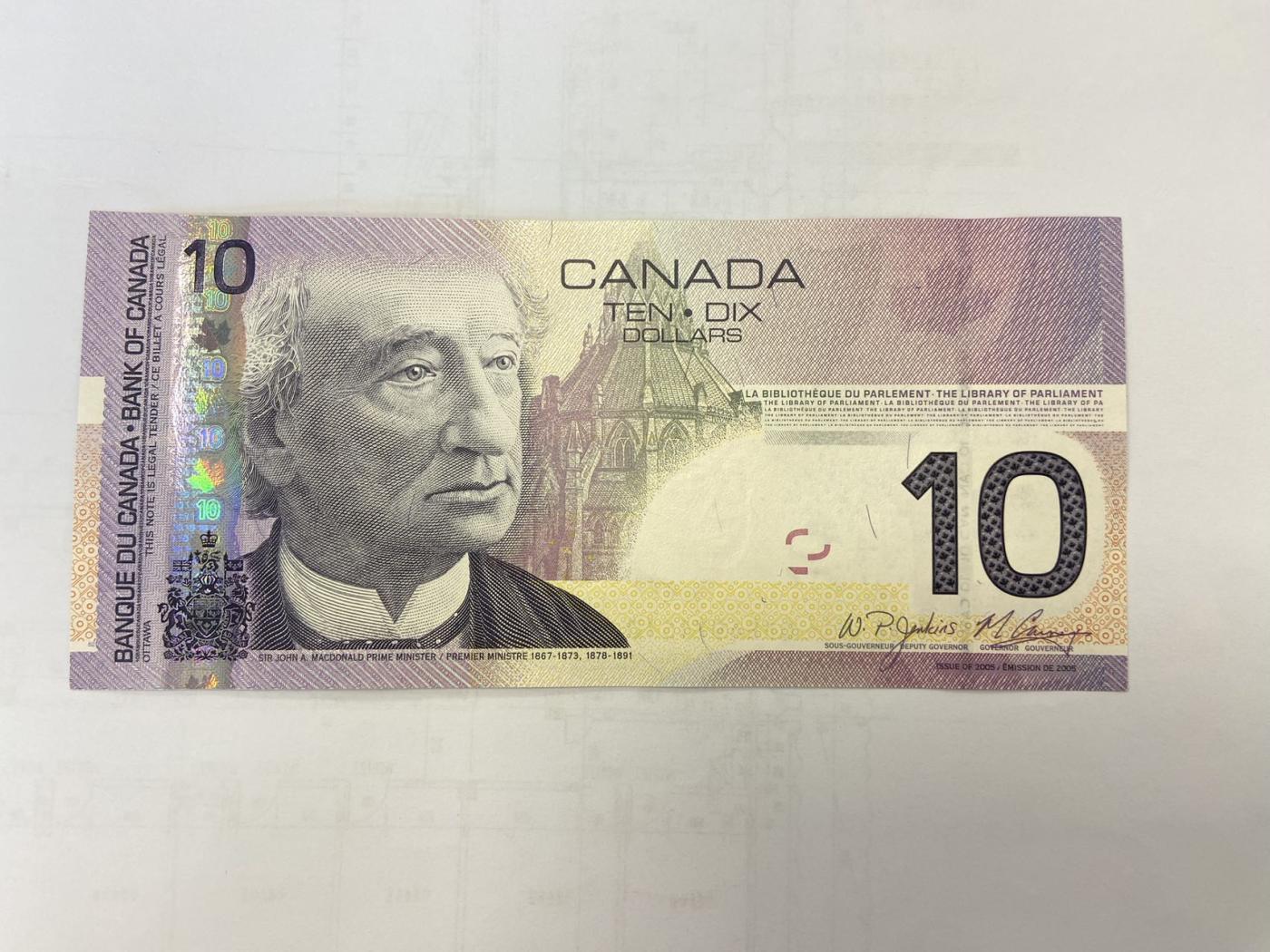 【炜奕收藏】裸钞专场第5期 【BFE6971510】加拿大旅版10元纸币，全息条版，UNC品相