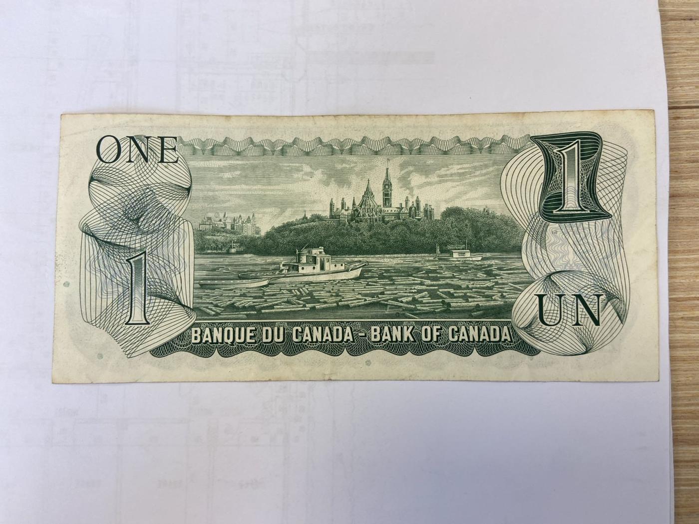 【炜奕收藏】裸钞专场第5期 【IB8057696】加拿大景版1元纸币，XF品相