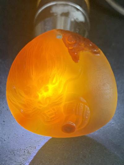 精美亚光冰飘冻料战国红玛瑙手工俏色巧雕龙戏珠吊坠（把件）一个！ 精美亚光冰飘冻料战国红玛瑙手工俏色巧雕龙戏珠吊坠（把件）一个！