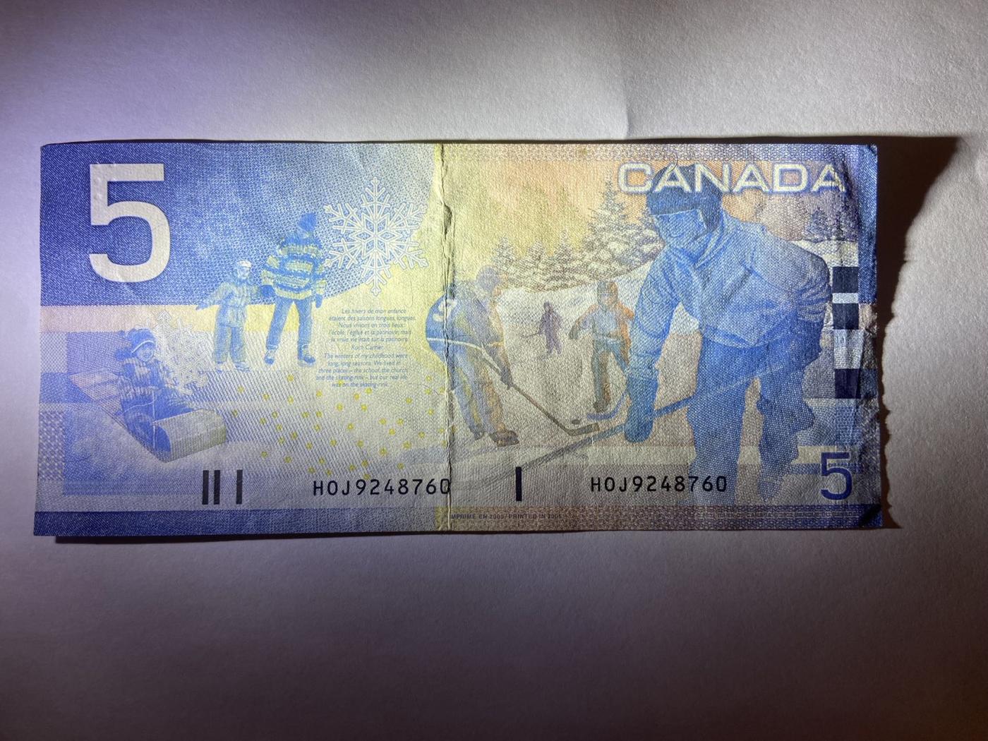 【炜奕收藏】裸钞专场第5期 【HOJ9248760】加拿大旅版5元纸币，无全息条版，XF品相