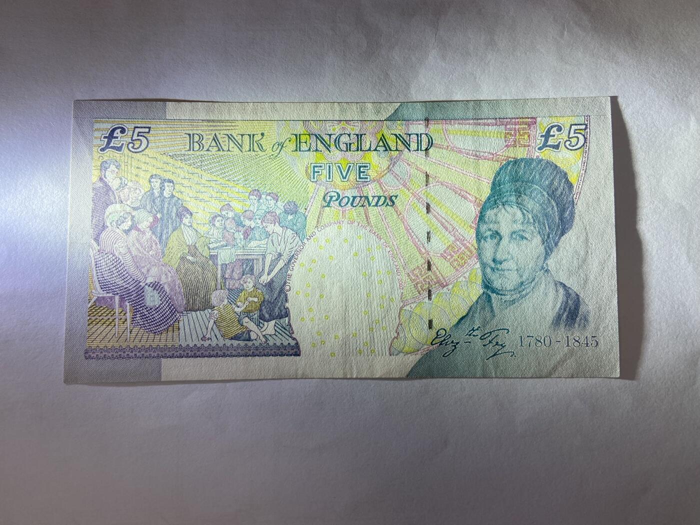 【炜奕收藏】裸钞专场第5期 【MB85914635】英国E序列再版5磅，AUC品相