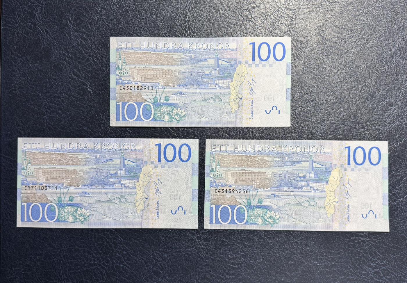 收藏联盟Quantum Auction 第350期拍卖  瑞典2016年100克朗三张 品相UNC 女星葛泰丽.嘉宝
