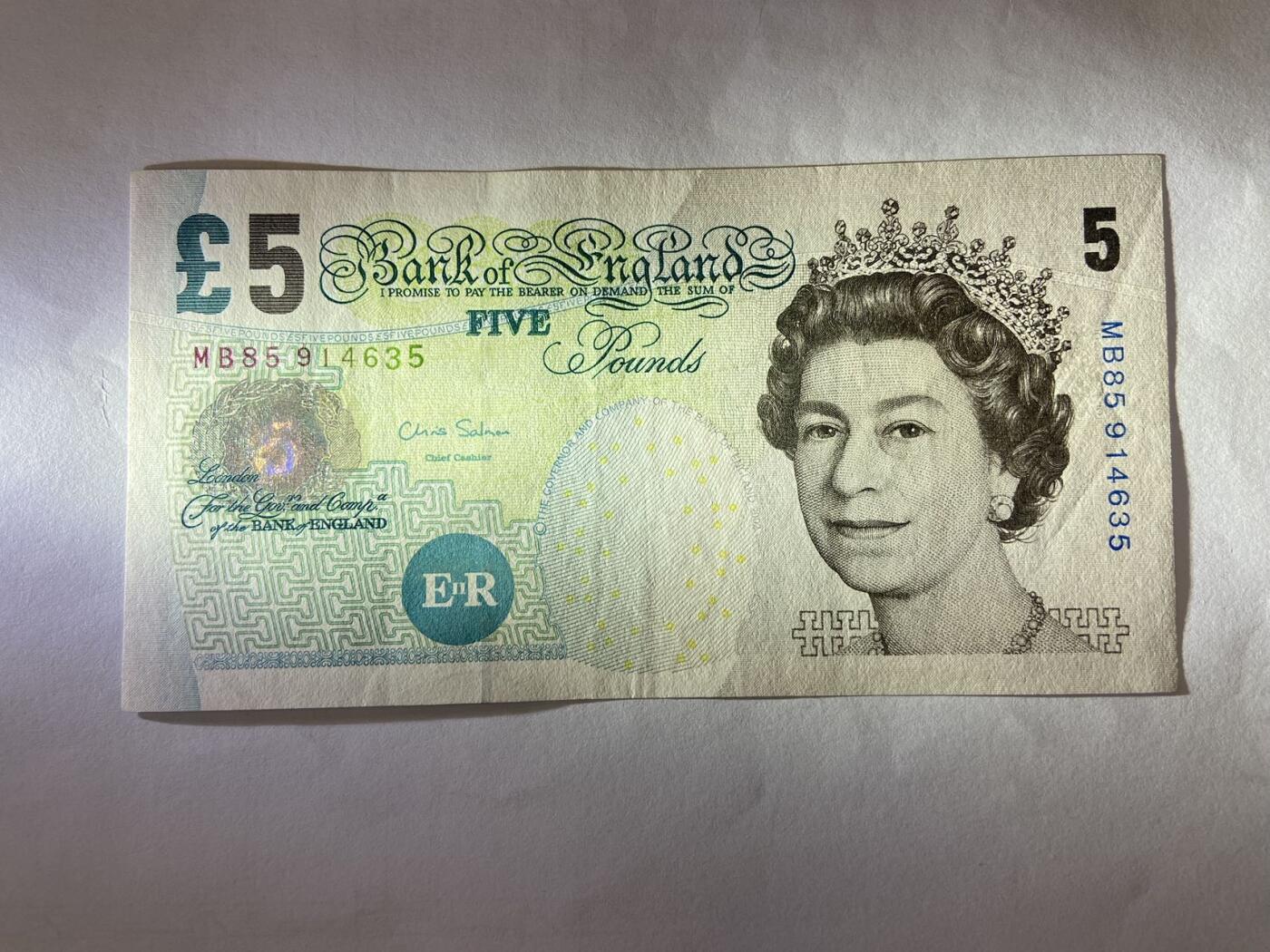 【炜奕收藏】裸钞专场第5期 【MB85914635】英国E序列再版5磅，AUC品相
