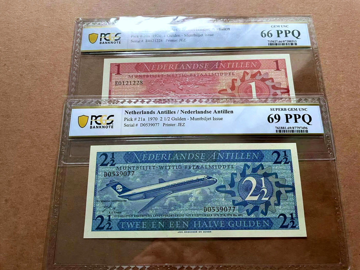 【Blue Auction】✨世界纸币精拍第485期【精】 【一组2张】荷属安的列斯 1970年1-2 1/2盾 PCGS69EPQ-66EPQ 