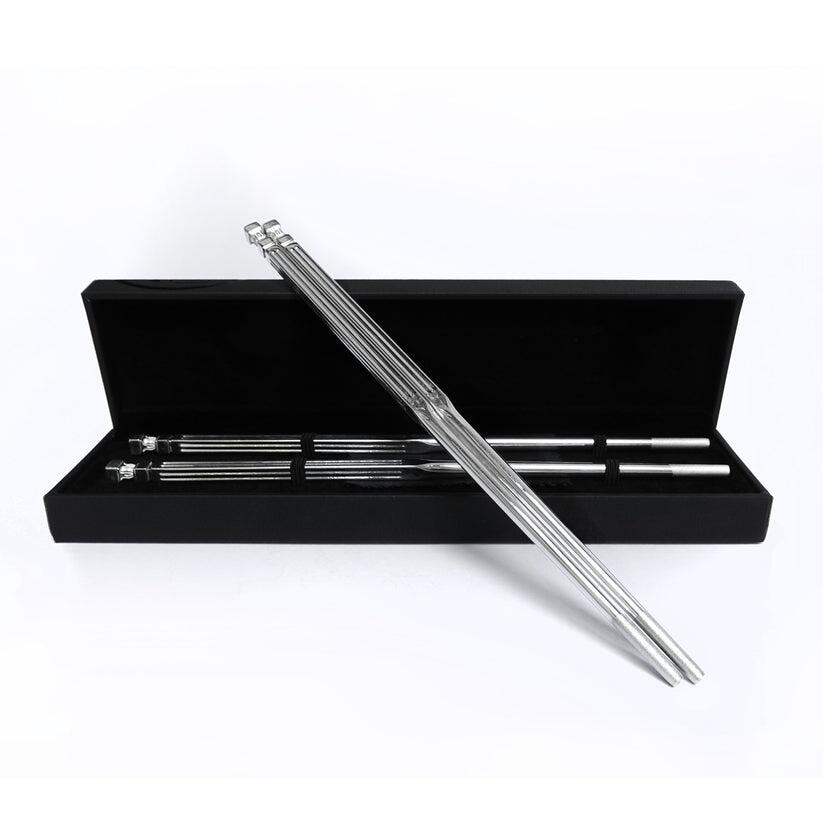 盛世勋华——号角文化勋章邮票专场拍卖第299期 号角和她的朋友们 来自塞尔维亚的品牌PIVS品牌，总重52克， 999纯银筷子，银价1100+。带证书，限量发行，编号081，带原盒