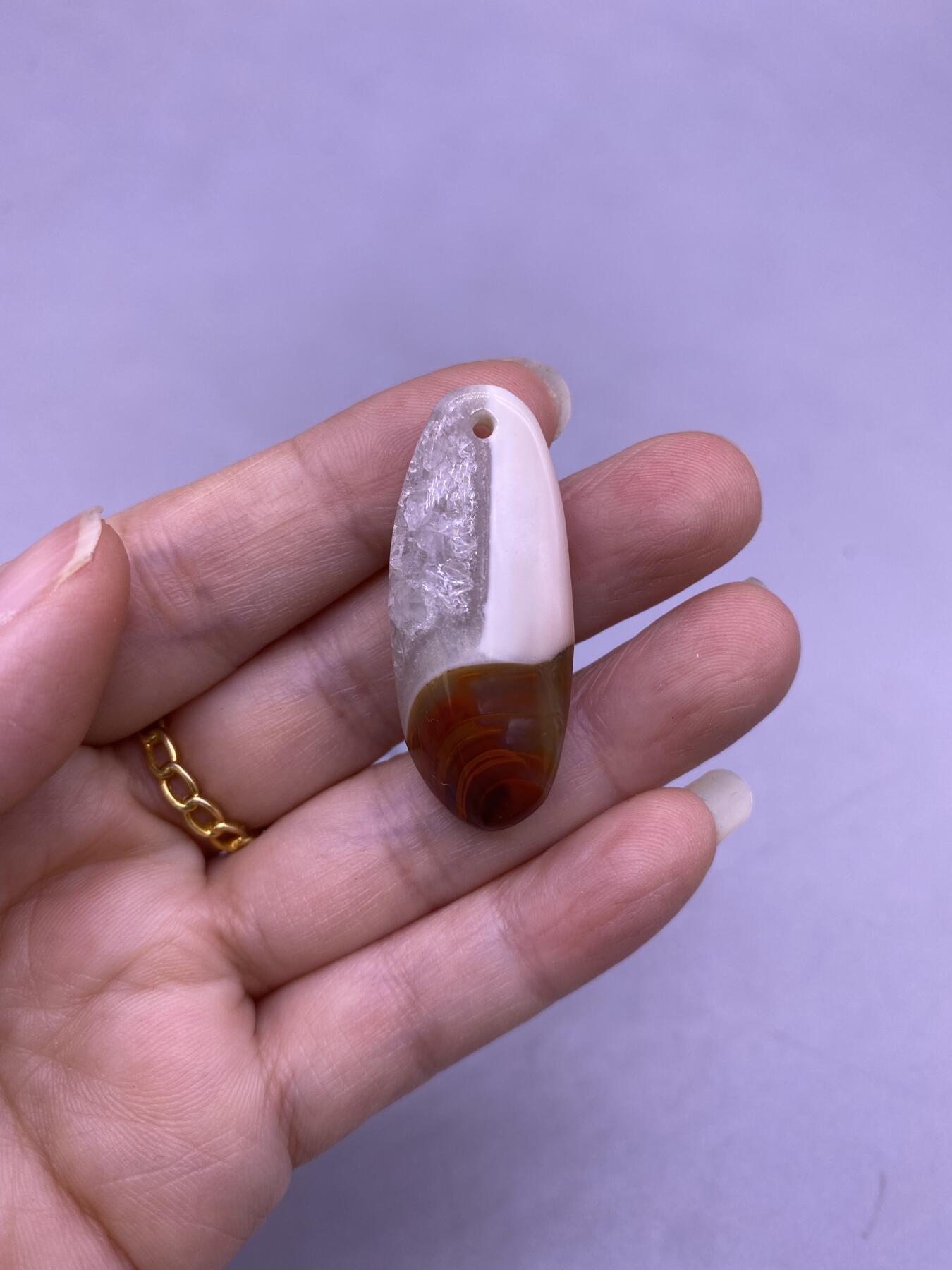 处理岫玉，玛瑙，翡翠挂件5个，尺寸2.5-6厘米，品相如图，150包快递