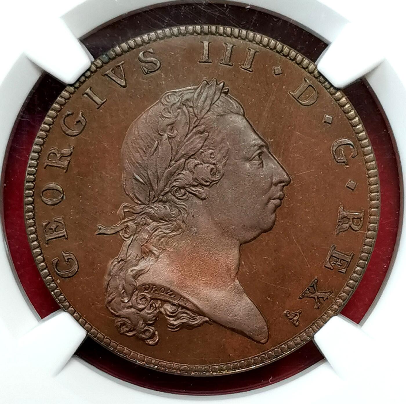 凡希社世界钱币微拍第二百八十六期 稀！1790英国Droz设计乔三像半便士铜样币NGC-PF66，出自著名的马修博尔顿家族收藏！Droz在与博尔顿短暂合作期间，为SOHO造币厂设计的一款乔三头像。为了设计这款头像，Droz曾多次觐见乔治三世并作写生，通过高度写实而传神的创作技巧，雕模师不仅艺术的再现了国王晚年的容貌，而且赋予他庄严的神性，不列颠正是在乔治三世的统治下走向日不落帝国的全盛期。 SOHO铸币史的重要见证，高阶藏家推荐！