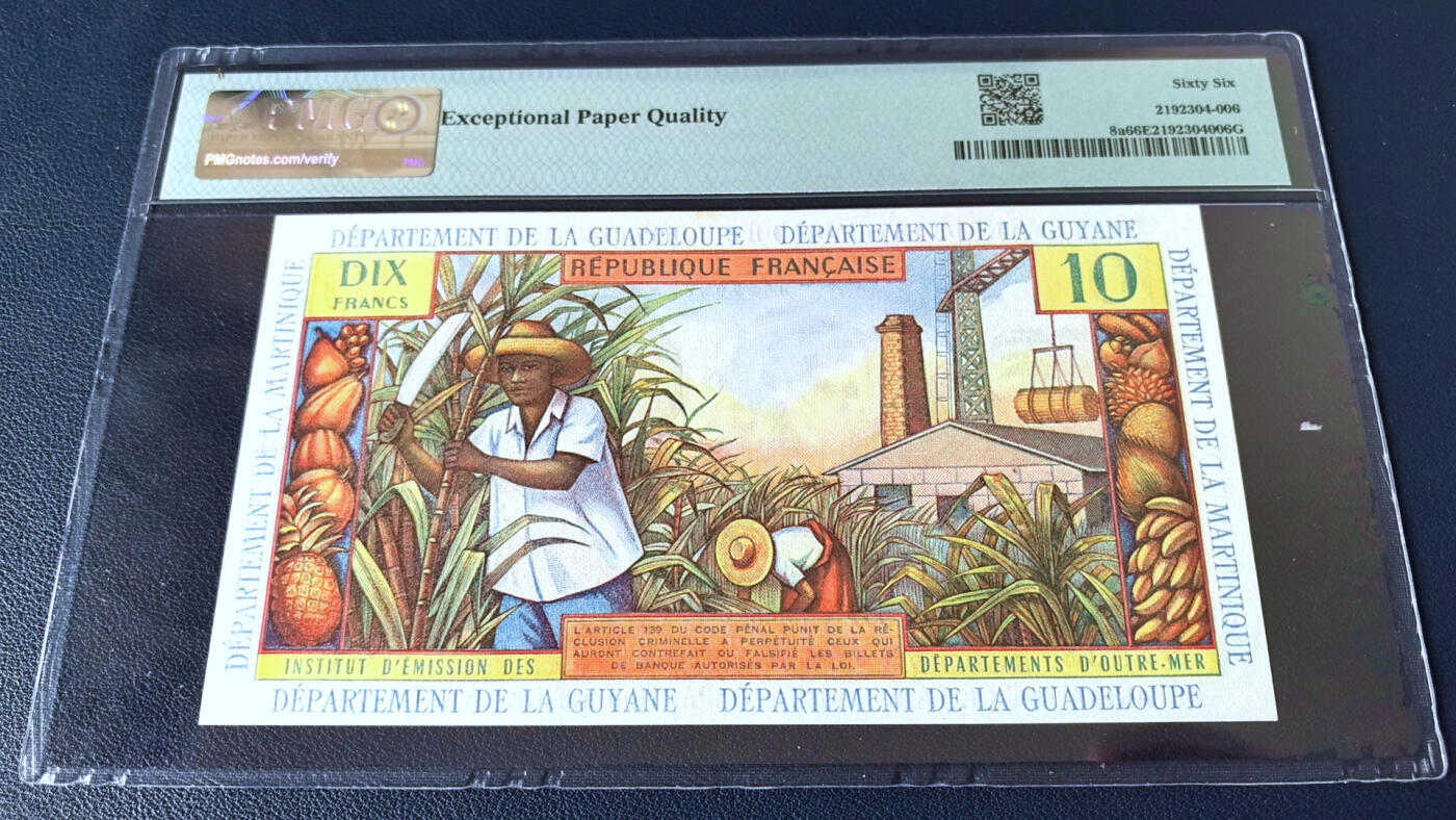 【Blue Auction】✨世界纸币精拍第485期【精】 【p8a 较少见版本】法属安的列斯 1964年10法郎 背面风景唯美 PMG66EPQ 