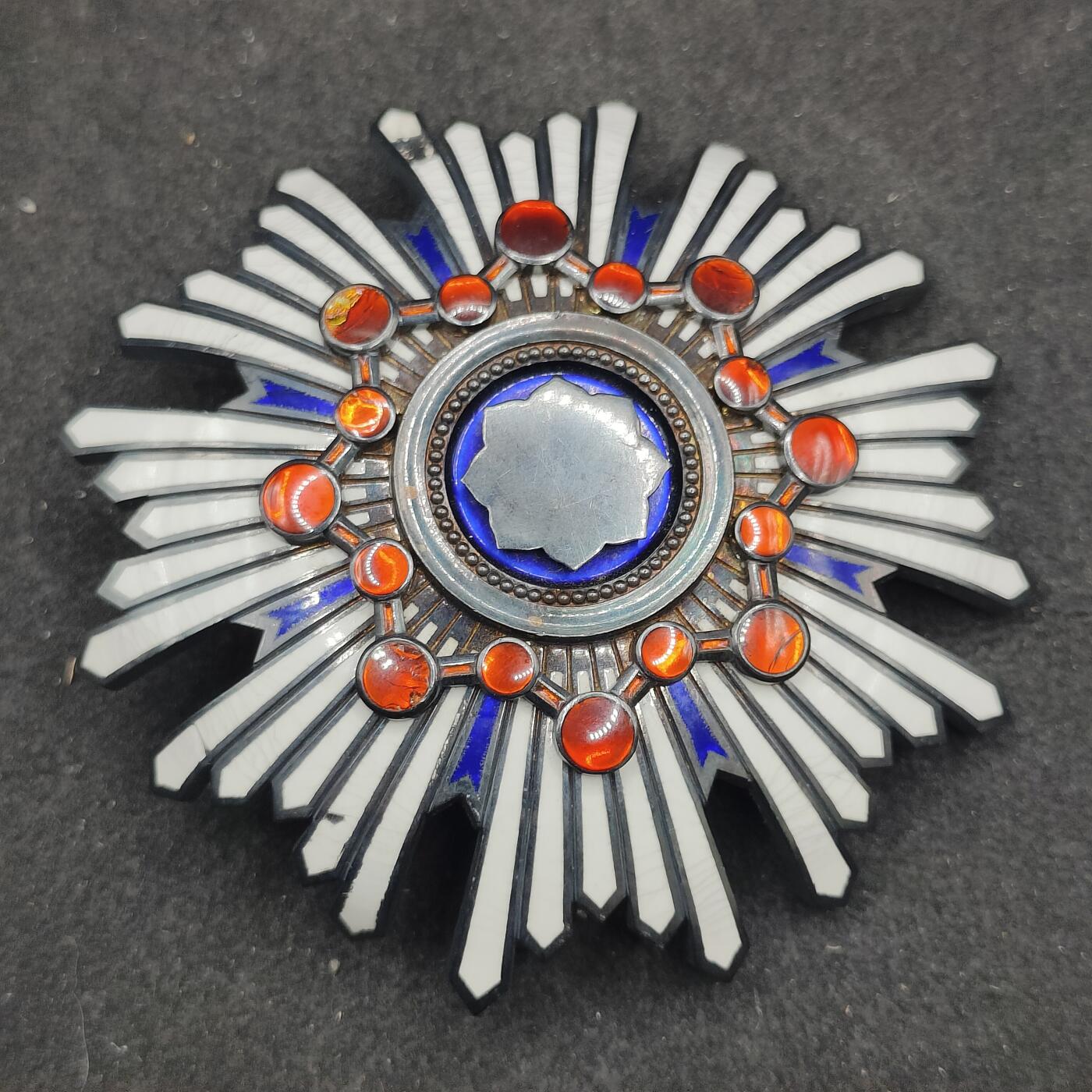 全场0元起拍 第162期 咸鱼国勋章拍卖专场 6月5日（周三）下午6：00开始 日本战前 二等瑞宝裸章 银制 品相如图