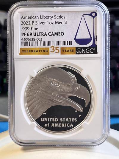 【麦稀奇世界钱币展】【海寕潮】拍卖第113期 - 【海寧潮】美国2022年鹰洋骏马高浮雕1盎司精制银章NGC-PF69，1盎司，999银银价238，特殊标签