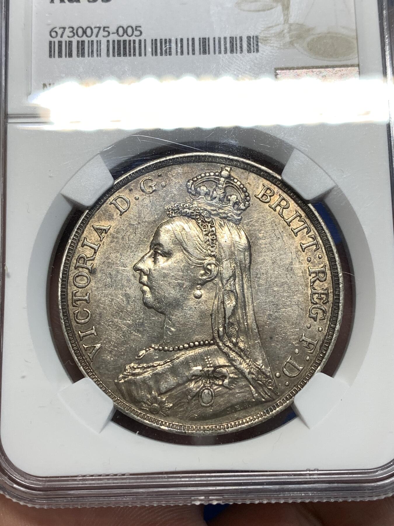 《竞宝斋》第275场- 周日，周一 2场连拍 （全场包邮） NGC AU53 英国1891年维多利亚高冠马剑克朗大银币