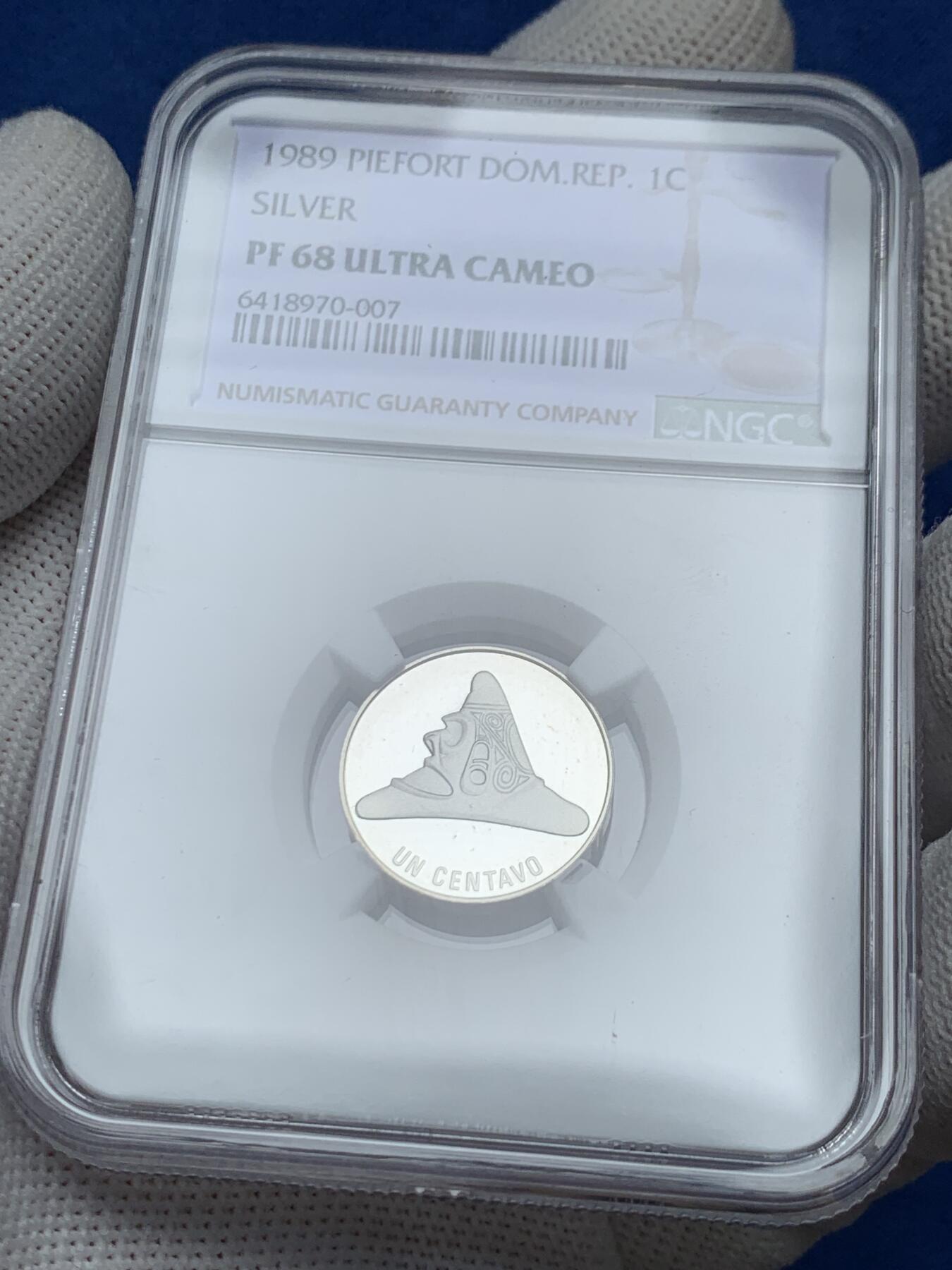 《竞宝斋》第276场- 周日，周一 2场连拍 （全场包邮） 5枚一组 多米尼加1989加厚银币 少见 名誉品 NGC鉴定 顶级品像 顶级状态 进阶级收藏 带豪华绒布原包装盒