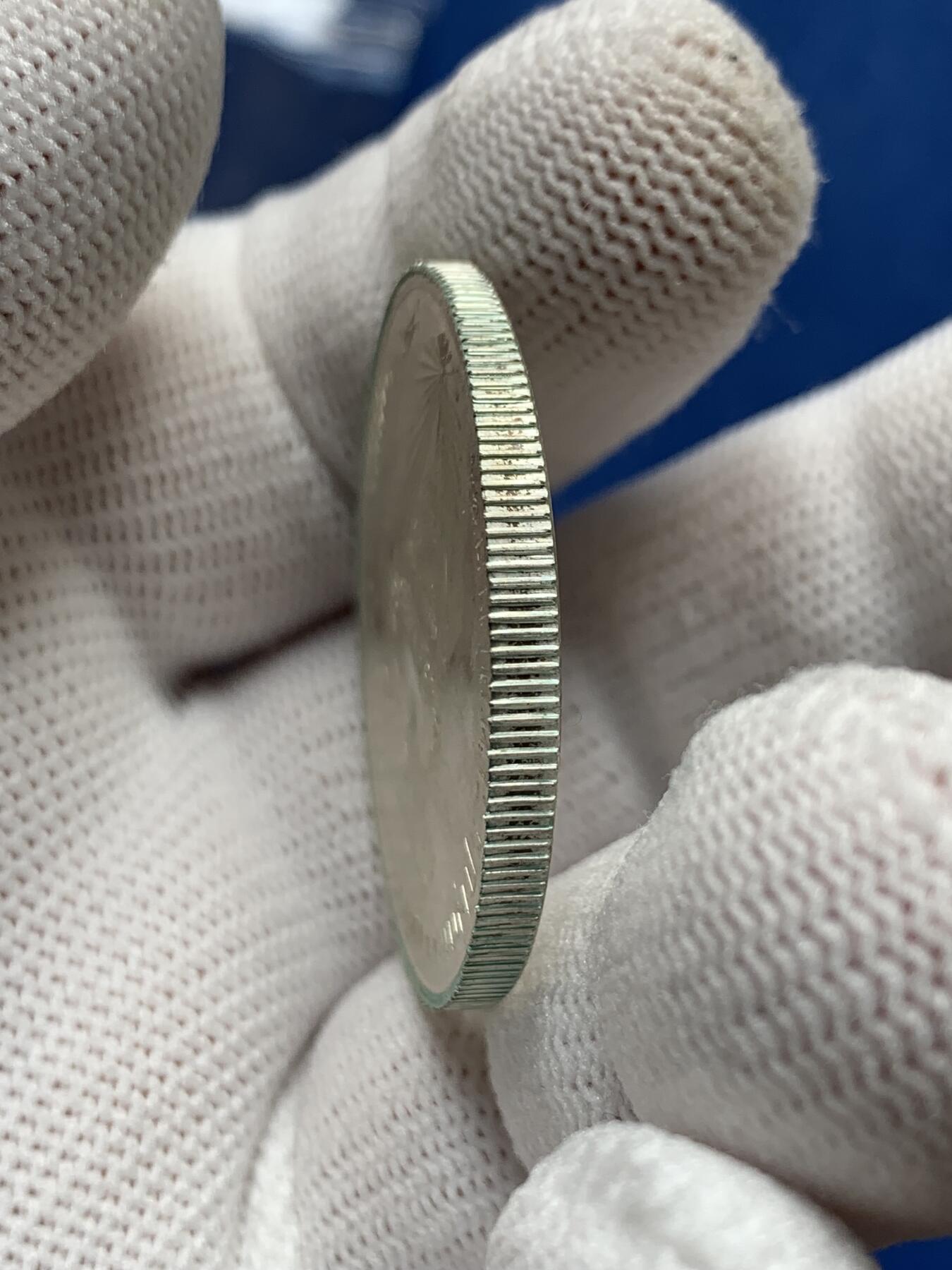 《竞宝斋》第276场- 周日，周一 2场连拍 （全场包邮） 泰国1977年诗琳通公主150铢银币