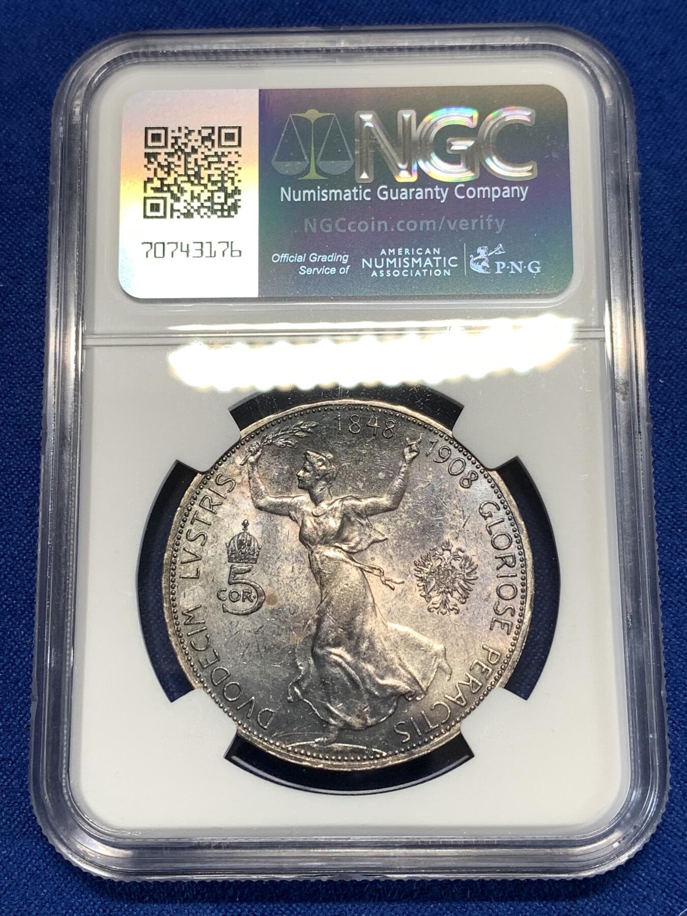 《竞宝斋》第276场- 周日，周一 2场连拍 （全场包邮） NGC MS61 奥地利1908年约瑟夫加冕60周年纪念5克朗银币 黑紫色包浆 转光感不错 严评